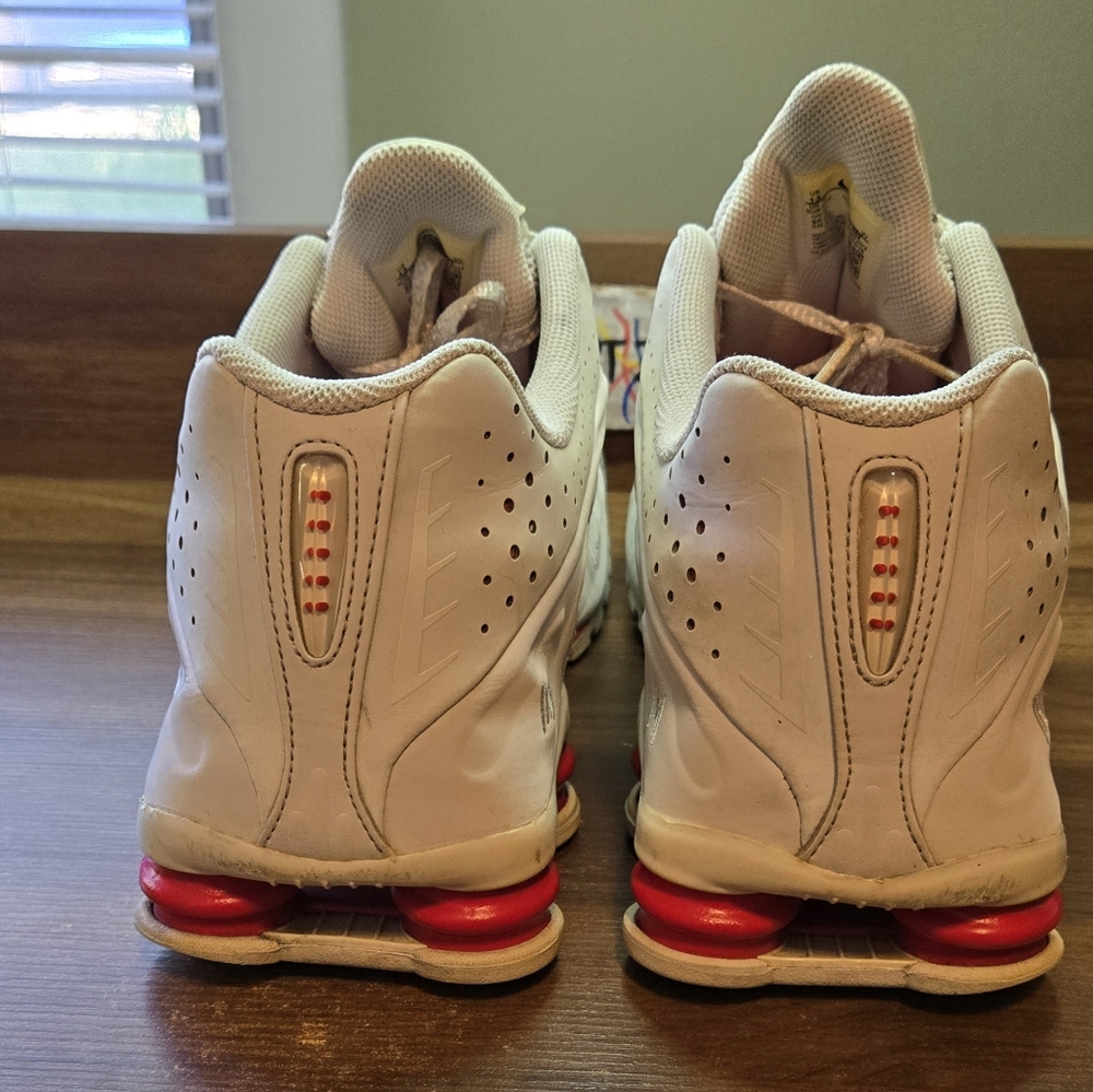 Nike Neymar Jr. X Shox R4 Platinum Tint - Picture 2 of 9